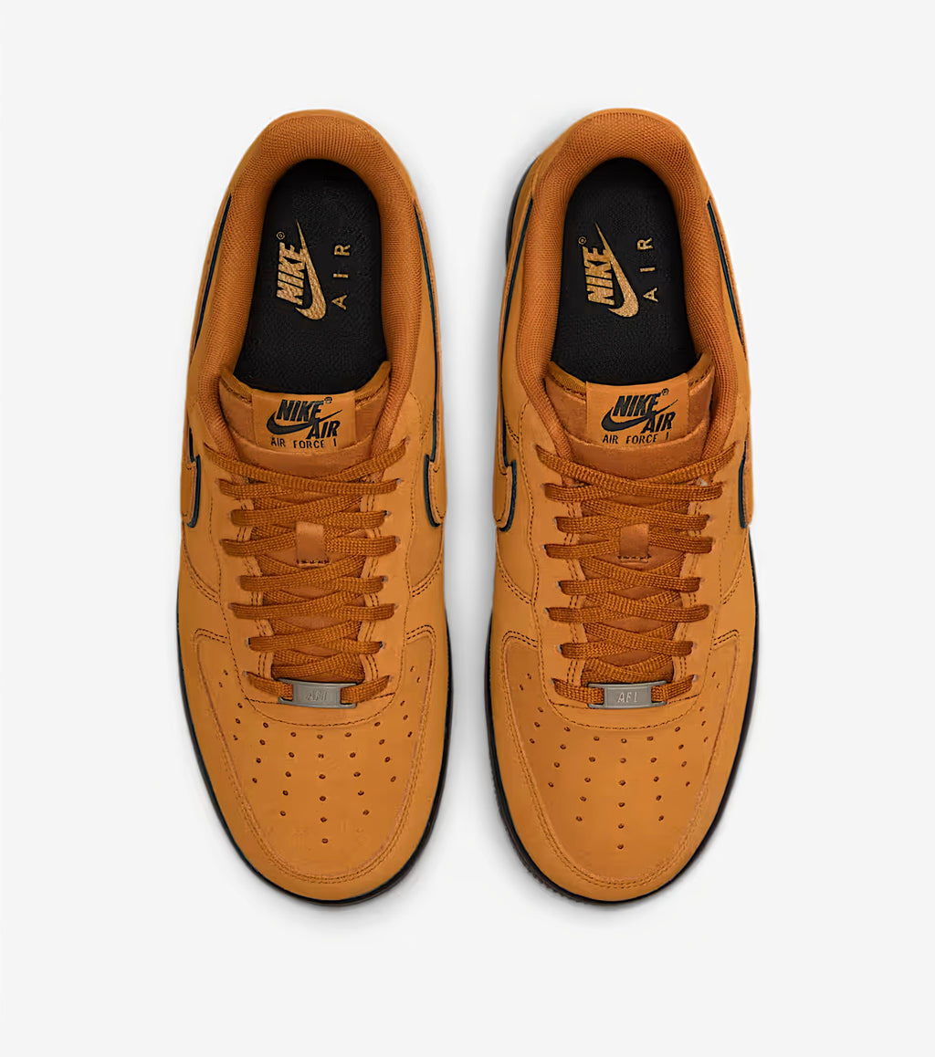 NIKE AIR FORCE 1'07LV8